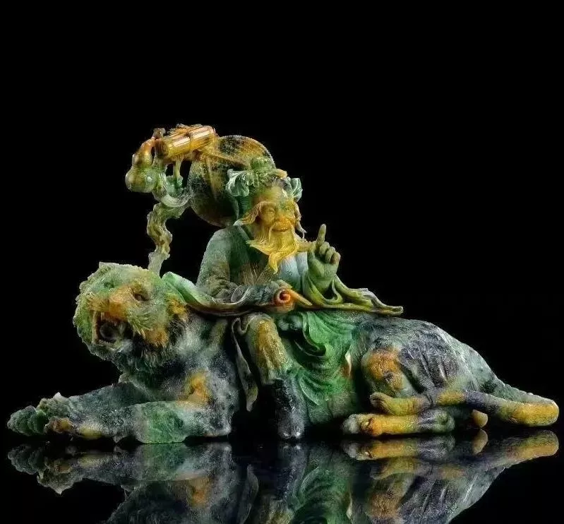 怪庄”——最像和田子玉器物的翡翠- 中国玉雕大师作品网